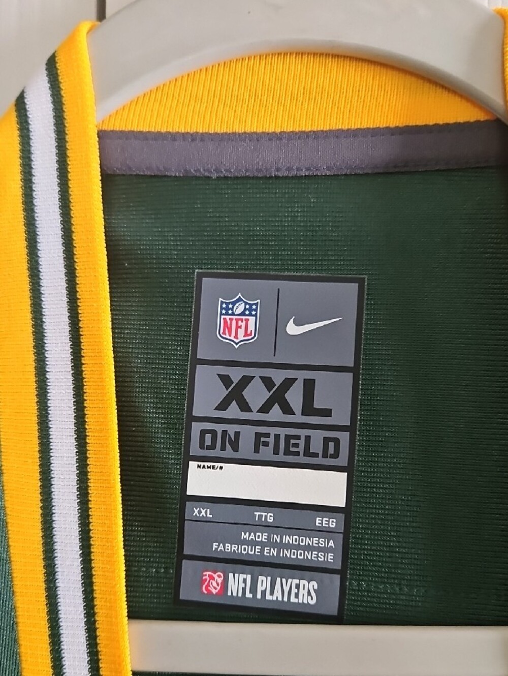 NFL Green Bay Packers #33 Aaron Jones Football Jersey - Picture 3 of 4